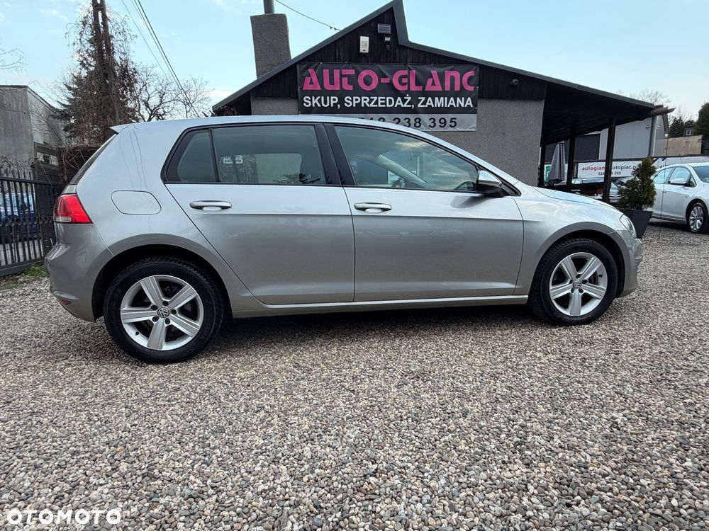 Volkswagen Golf 1.2 TSI BMT Trendline Perfectline - 24