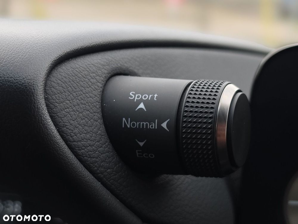 Lexus ES 300h Business Edition - 18