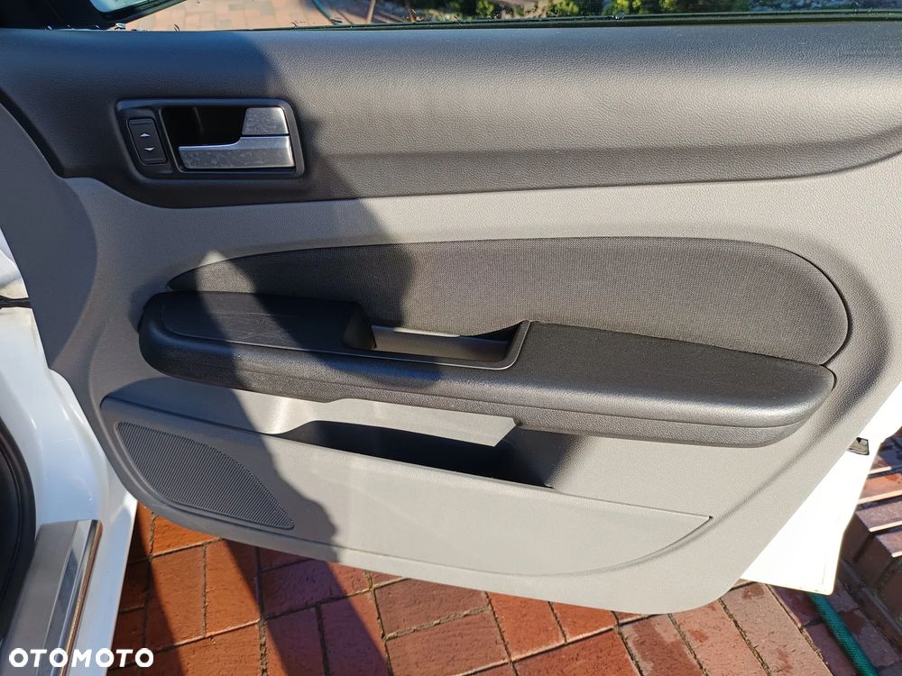 Ford Focus 1.6 16V Concept - 15