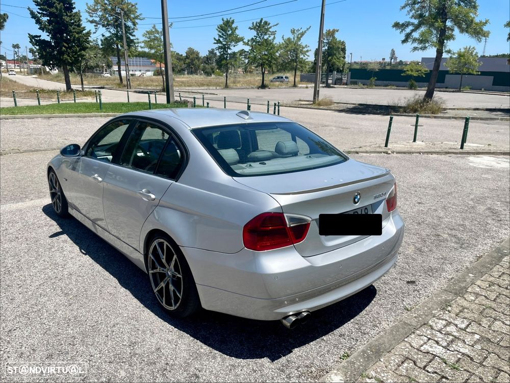 BMW 320 - 4