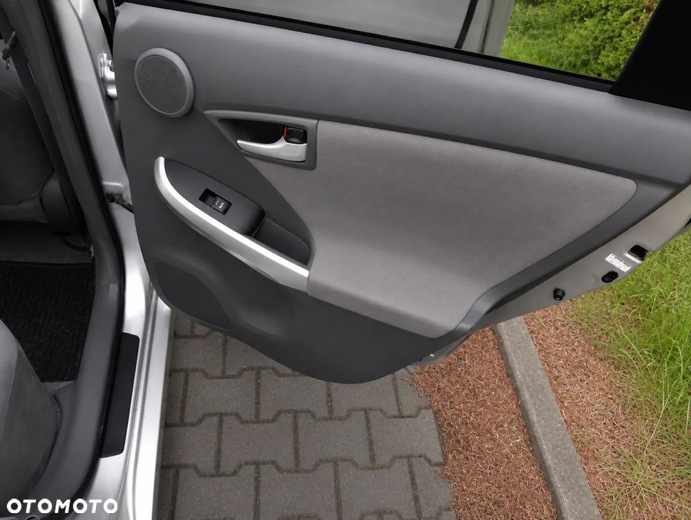 Toyota Prius - 15