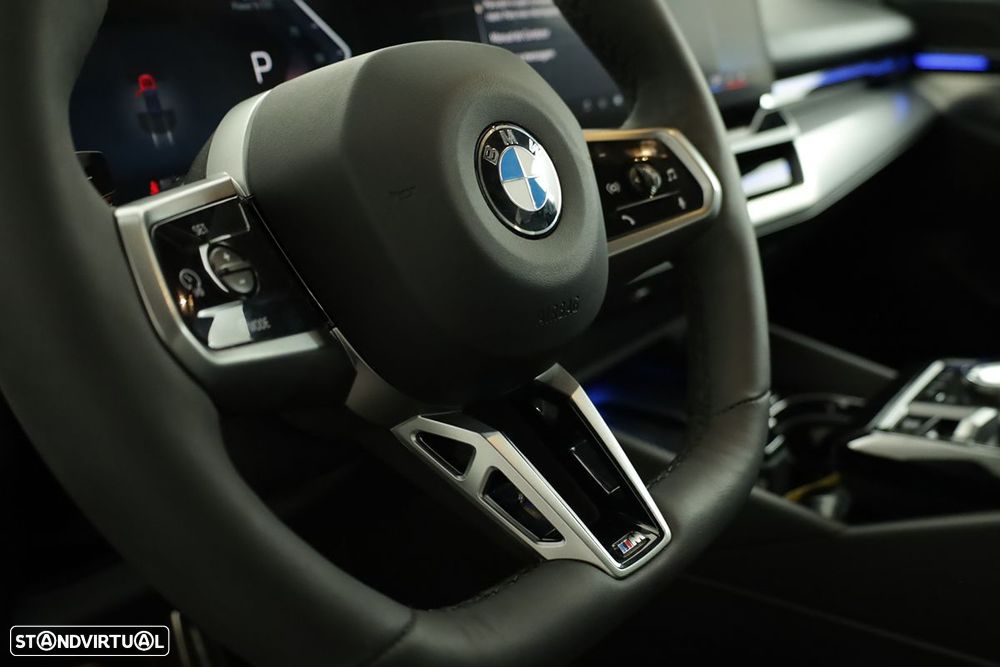 BMW 520 d Pack Desportivo M - 16