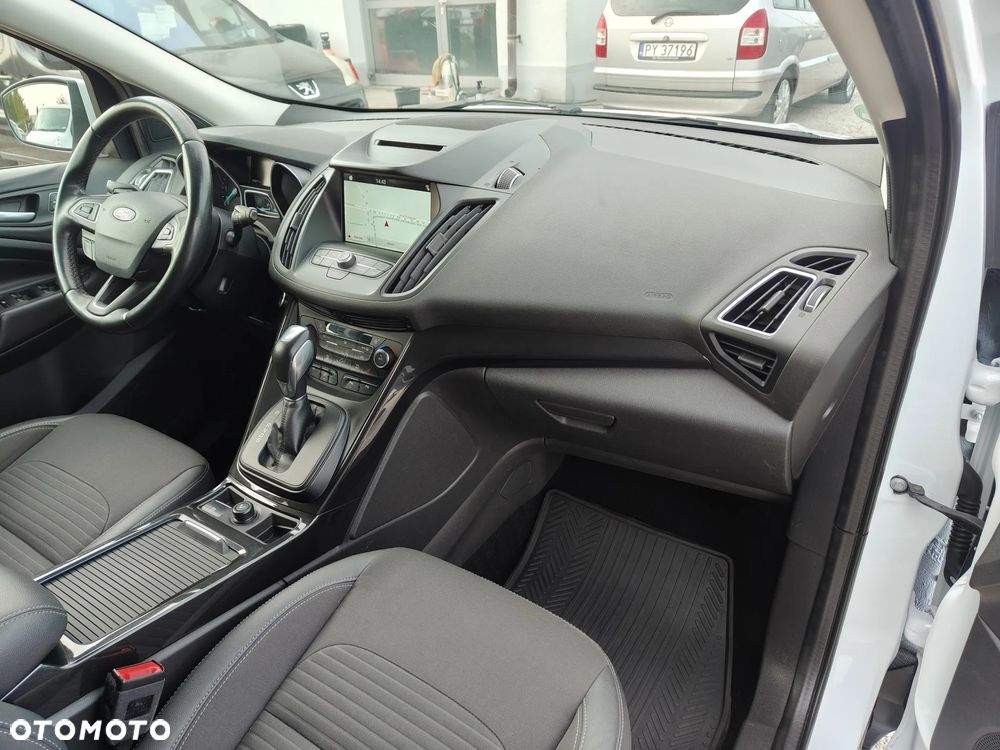 Ford Kuga 2.0 TDCi 4x4 Titanium - 25