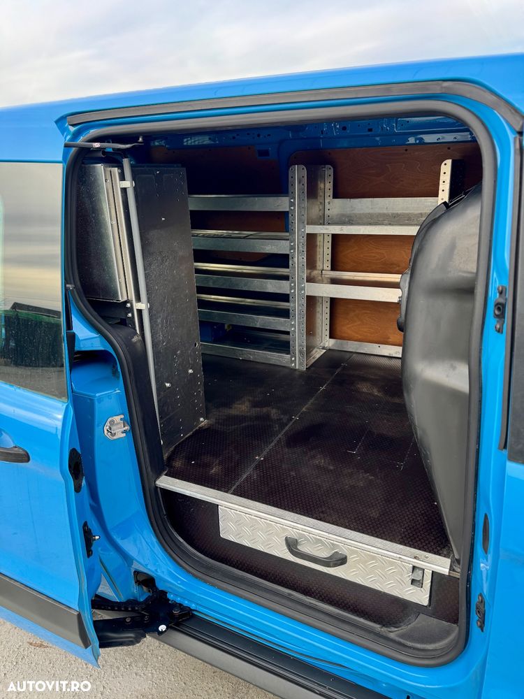 Ford Transit Connect Maxi - 9