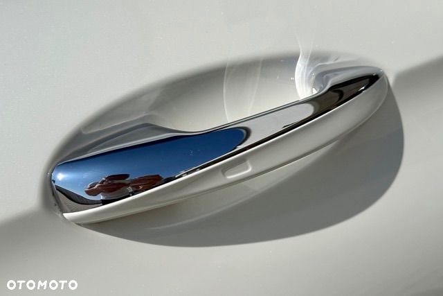 Mercedes-Benz Klasa E 400 4-Matic 9G-TRONIC - 16