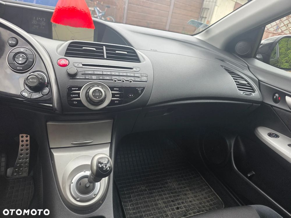 Honda Civic 1.8i-VTEC i-SHIFT Type S - 13