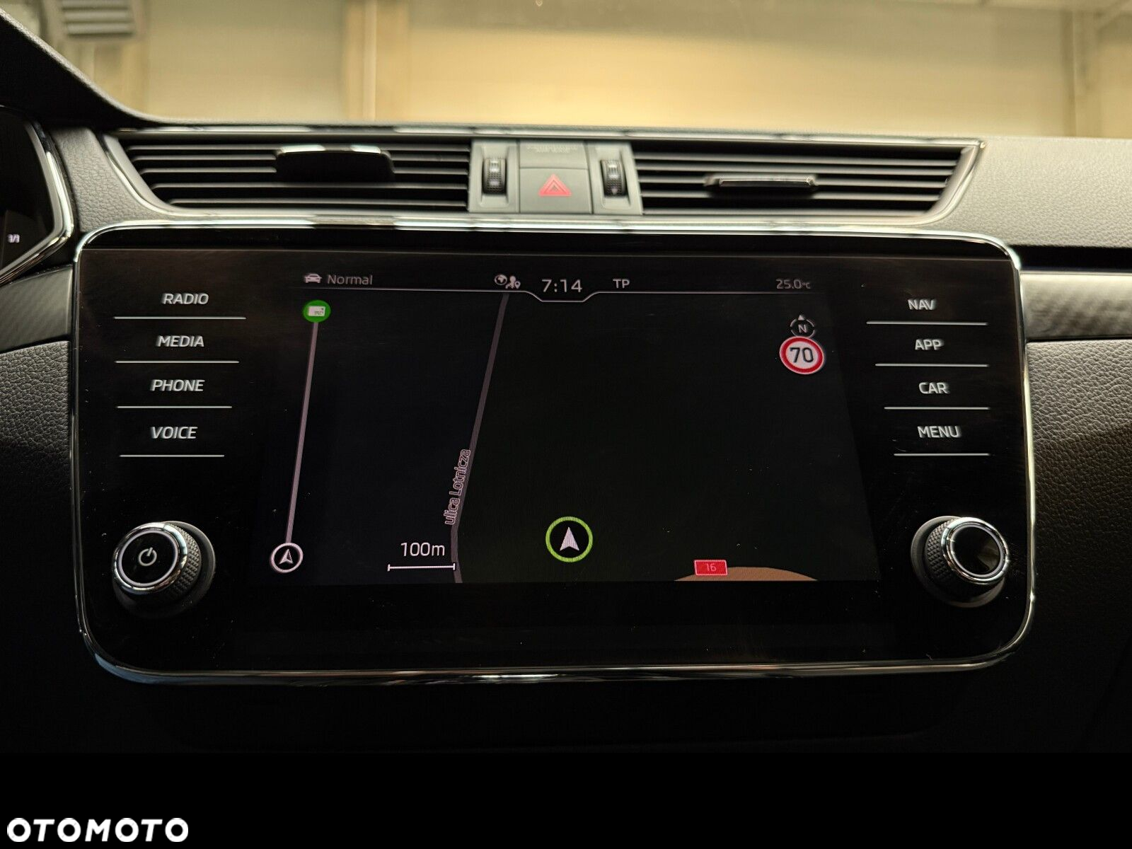 Skoda Superb 2.0 TSI Sportline DSG - 33
