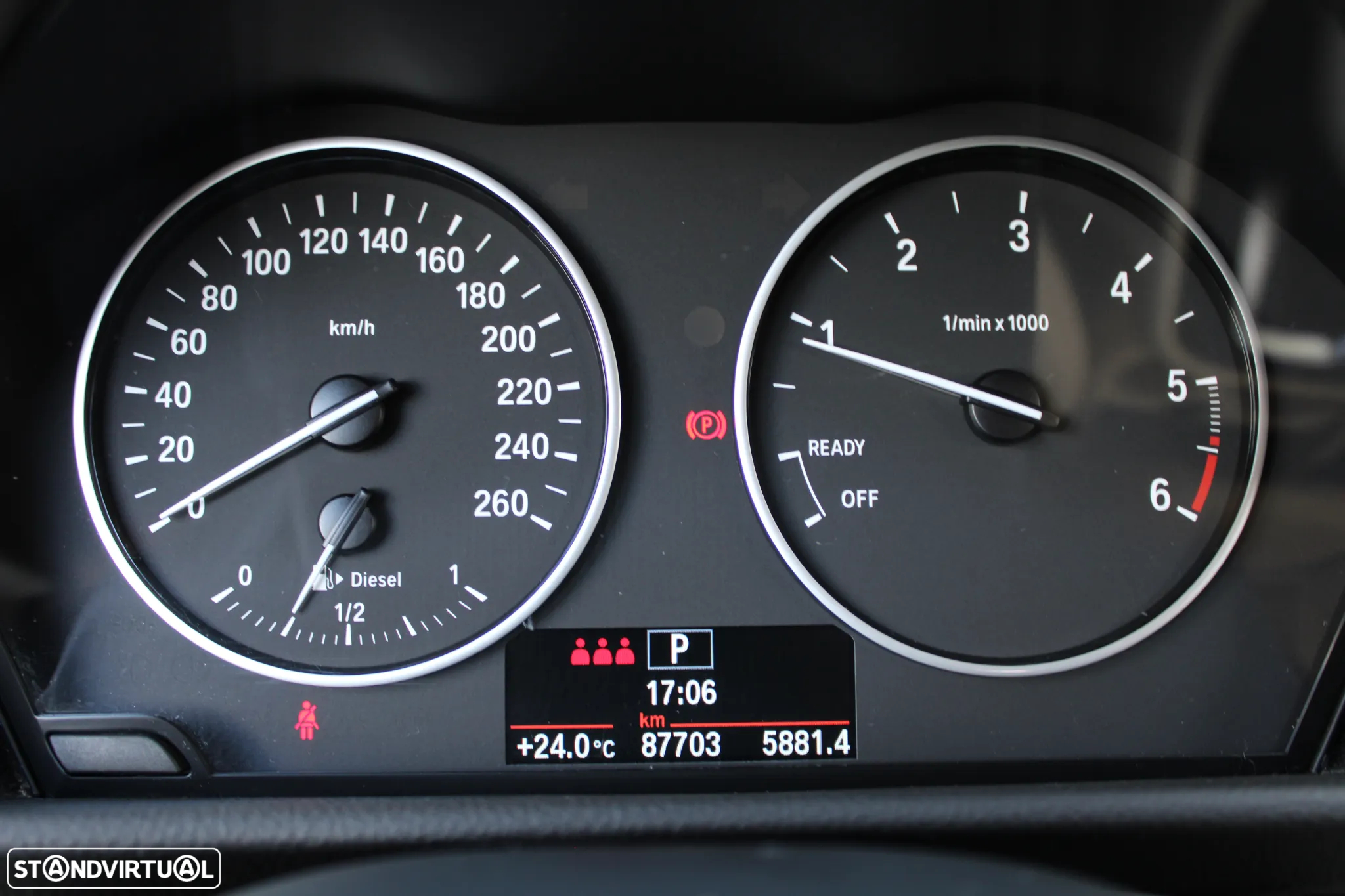 BMW 218 Active Tourer d Advantage Auto - 31