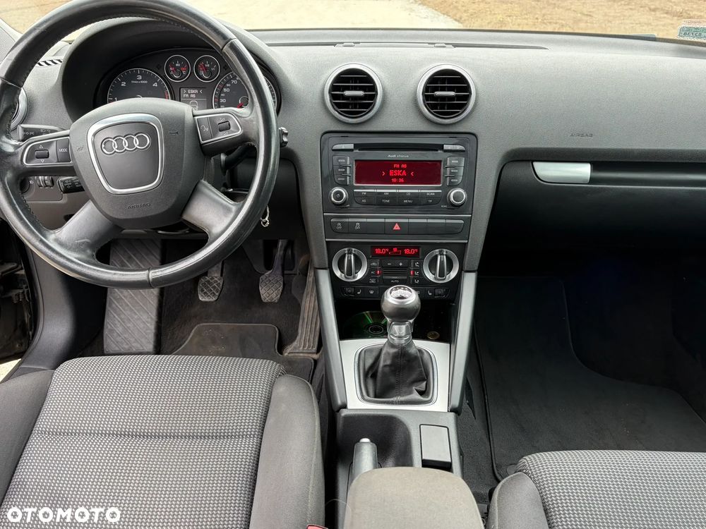 Audi A3 Sportback 2.0 TDI DPF Ambiente - 15
