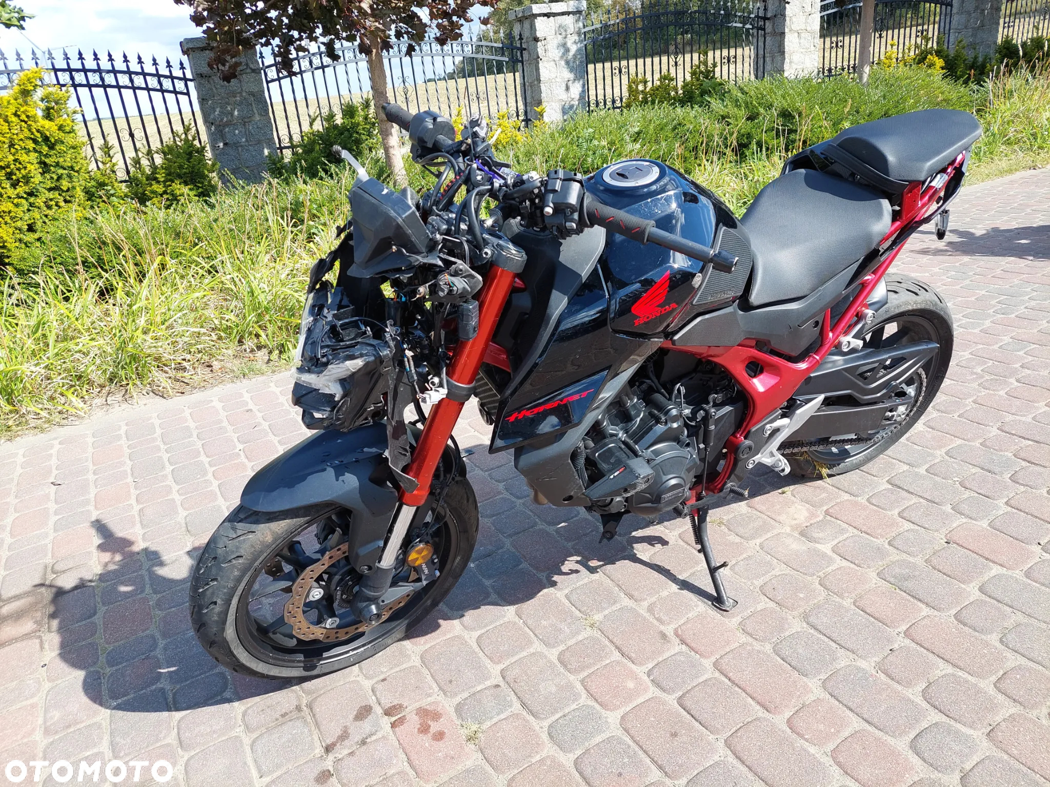 Honda Hornet - 2