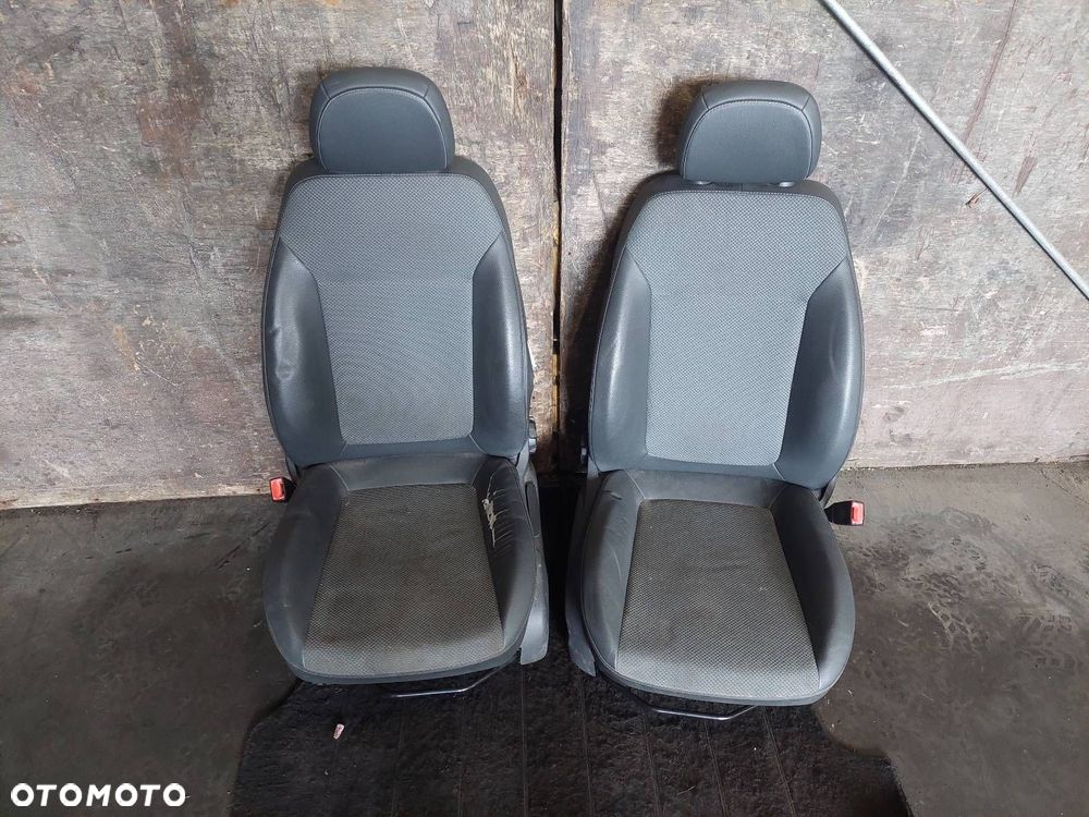 KOMPLET FOTELI LEWY PRAWY PRZÓD + KANAPA TYŁ + BOCZKI OPEL CORSA D HB 5D - 6