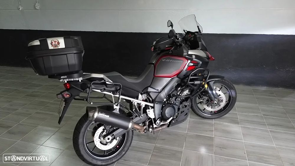 Suzuki DL V Strom 1000 - 9