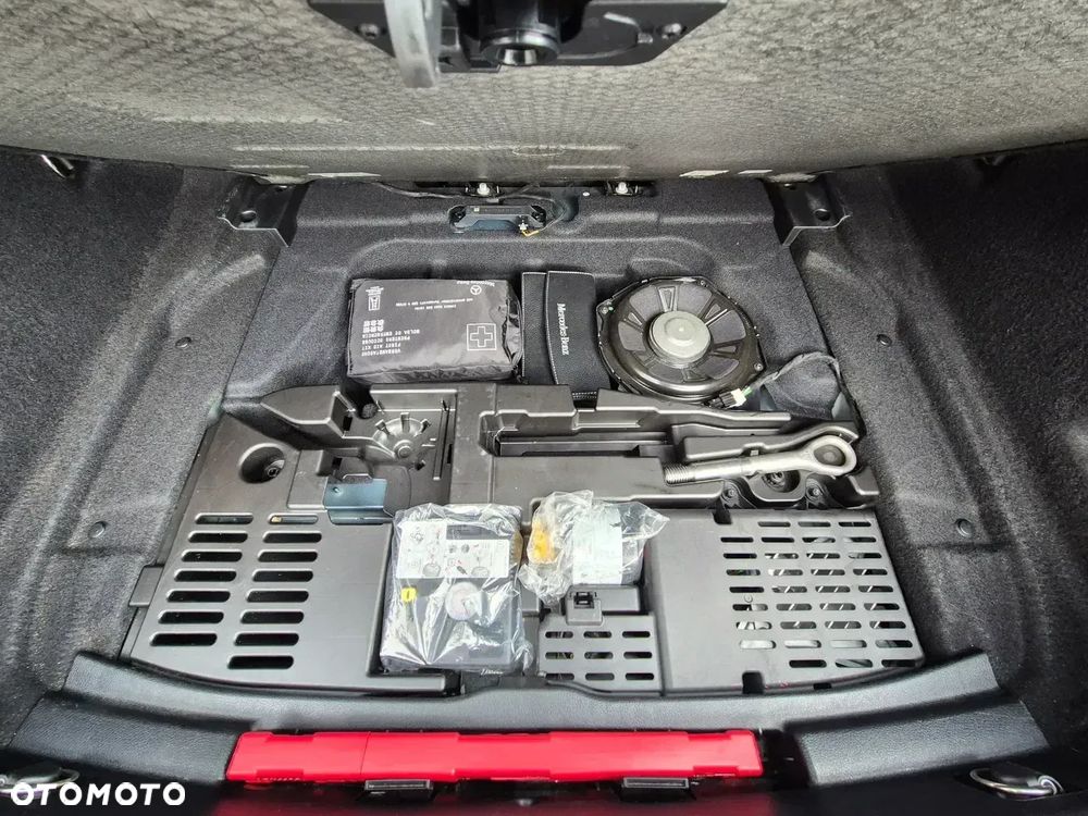 Mercedes-Benz Klasa A 180 Edycja specjalna 7G-DCT - 26