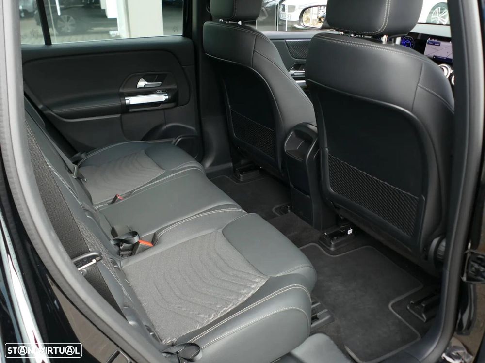 Mercedes-Benz EQB 300 4Matic Progressive - 32