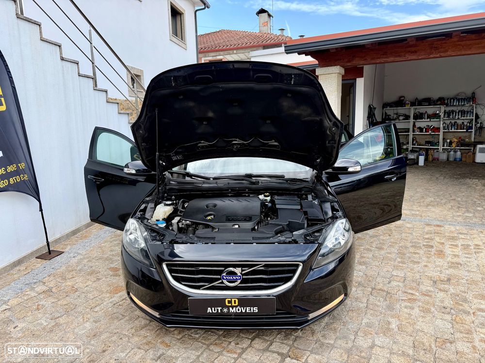 Volvo V40 D2 Kinetic - 29