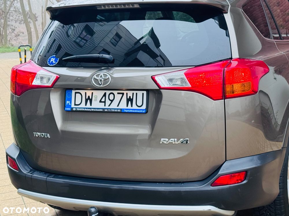 Toyota RAV4 2.0 D-4D Premium 4x2 - 13