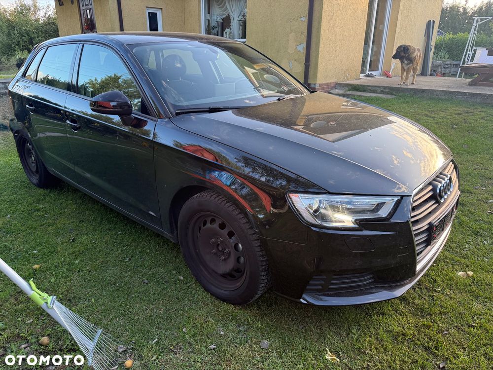 Audi A3 Sportback - 3