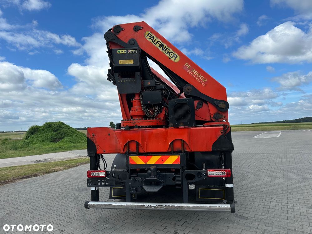 Volvo FH 540 8x4 Tridem duży dźwig 12ton żuraw do szamb kontenerów - 5
