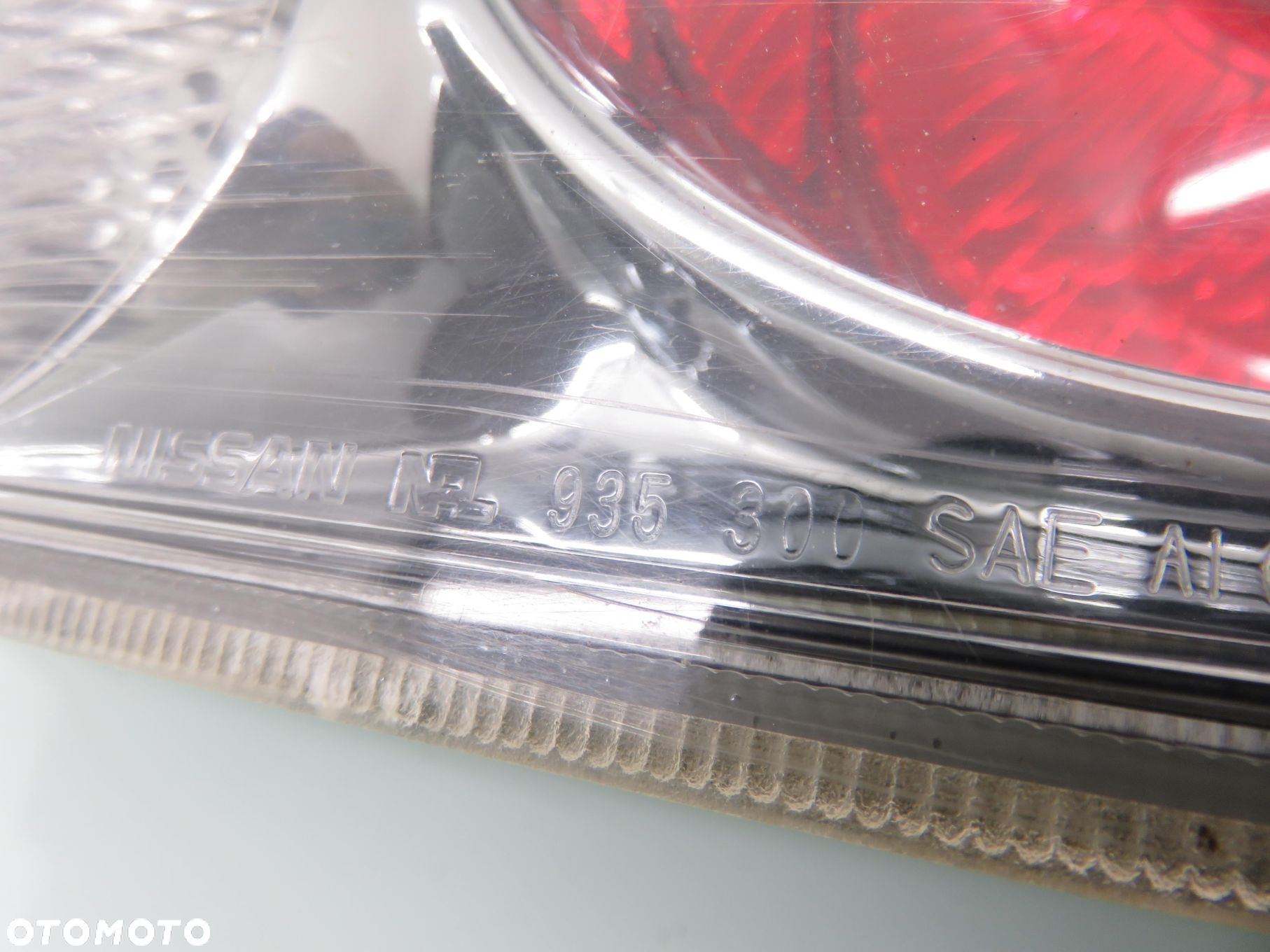 LAMPA PRAWA TYLNA NISSAN ALTIMA L31 935300 - 2