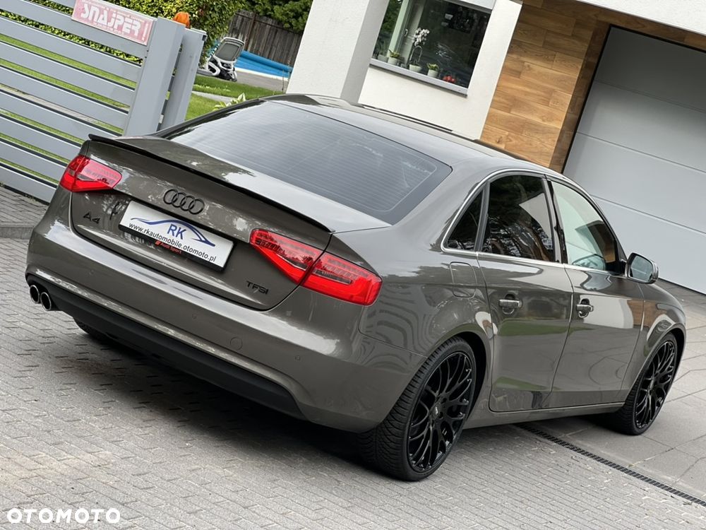 Audi A4 Limousine - 18