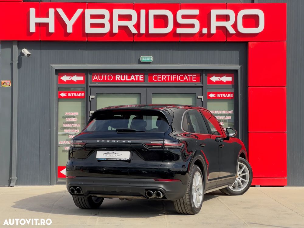 Porsche Cayenne S - 8