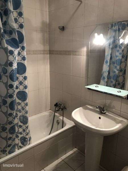 Apartamento T2 para arrendamento a dois passos da praia - Grande imagem: 3/6