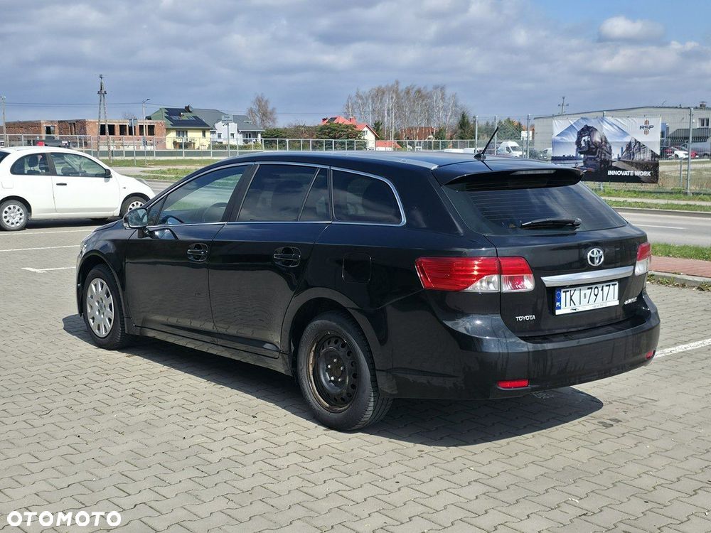 Toyota Avensis - 3