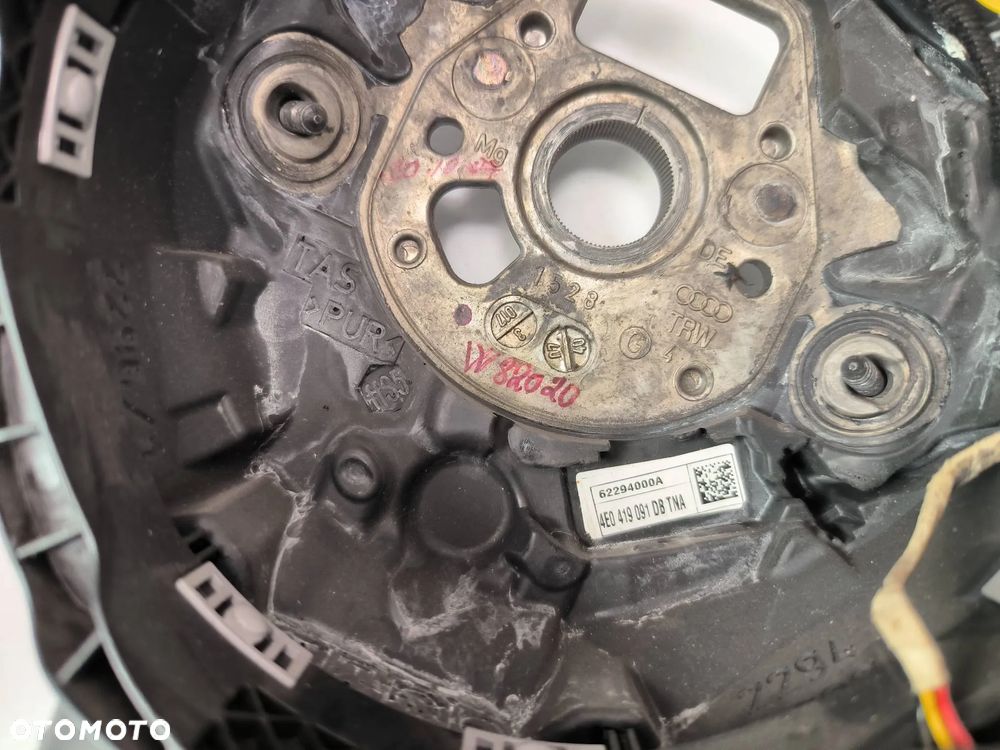 Kierownica 4E0419091DB AUDI A8 D3 - 7