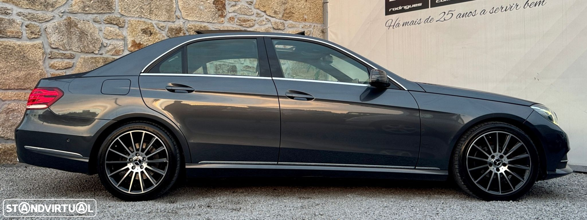 Mercedes-Benz E 300 Bluetec Hybrid Avantgarde - 36