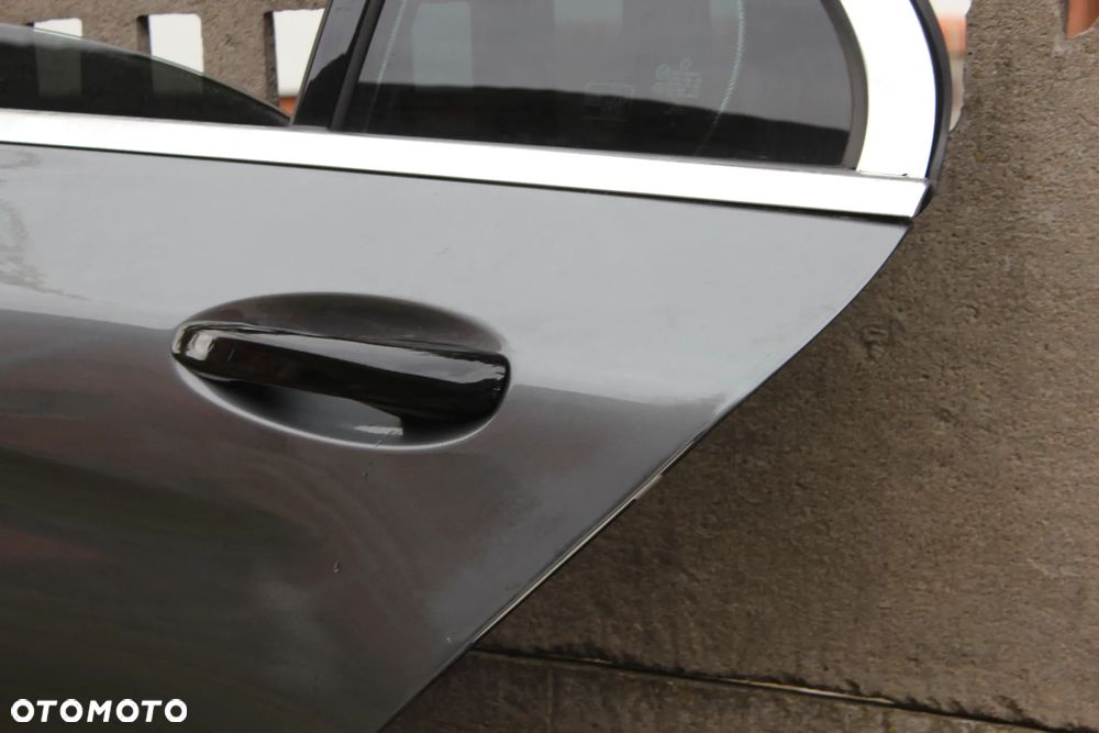 DRZWI TYLNE LEWE MERCEDES C KLASA W205 SEDAN 992 2018 - 4