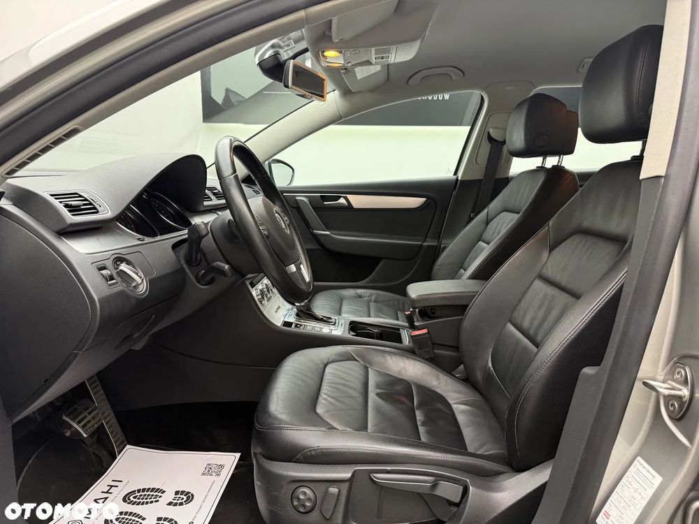 Volkswagen Passat Alltrack 2.0 TSI 4Motion DSG - 24