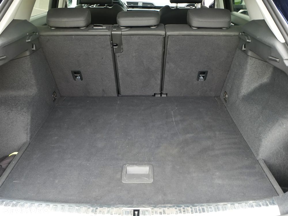 Audi Q3 2.0 TDI S tronic design - 27