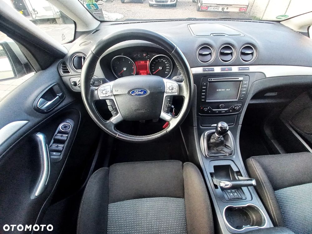 Ford S-Max 2.0 TDCi DPF Titanium X - 14