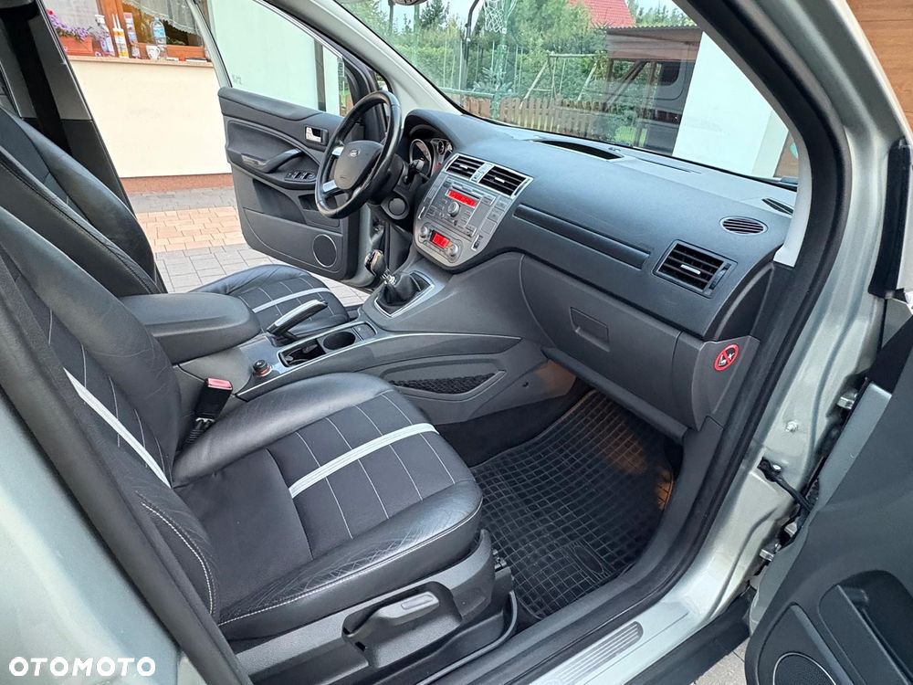 Ford Kuga 2.0 TDCi 4x4 Titanium - 20