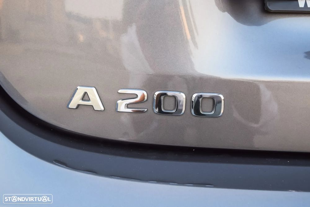 Mercedes-Benz A 200 7G-DCT AMG Line - 14