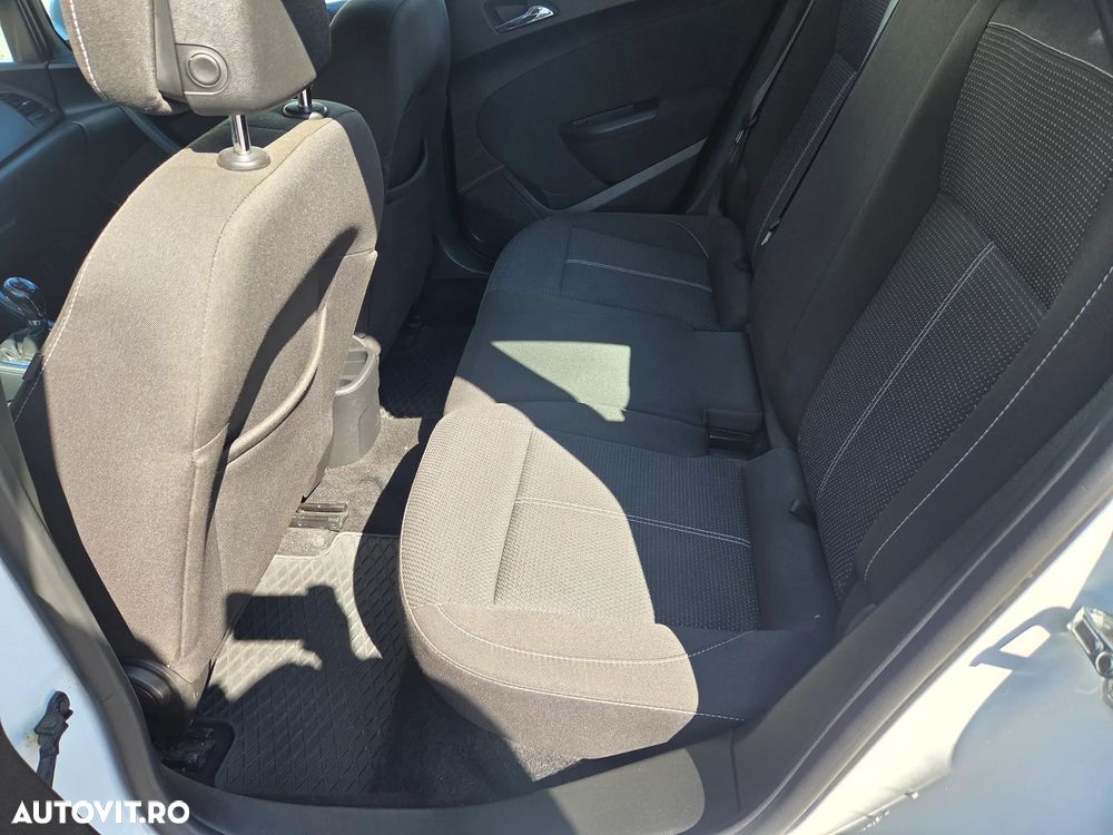 Opel Astra 1.6 CDTI DPF ecoFLEX TourerStart/Stop Edition - 10