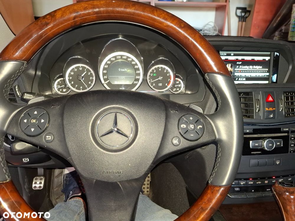 Mercedes-Benz Klasa E - 29