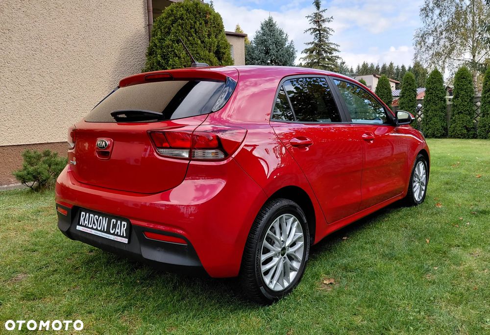 Kia Rio - 12
