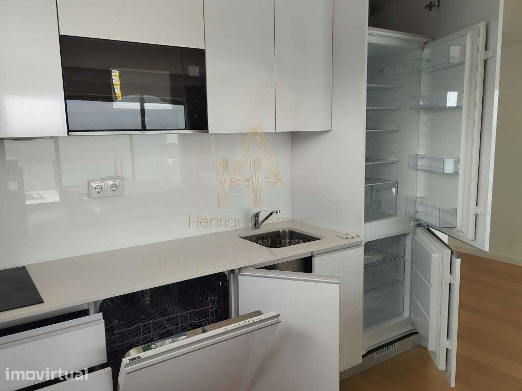 Apartamento T1 Duplex em magnífico empreendimento em Sesimbra - Grande imagem: 2/9