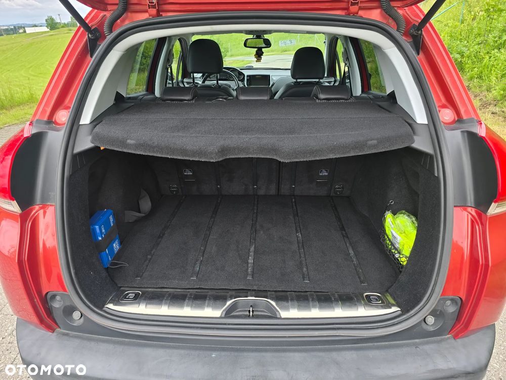 Peugeot 2008 - 8