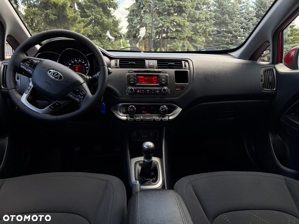 Kia Rio - 27
