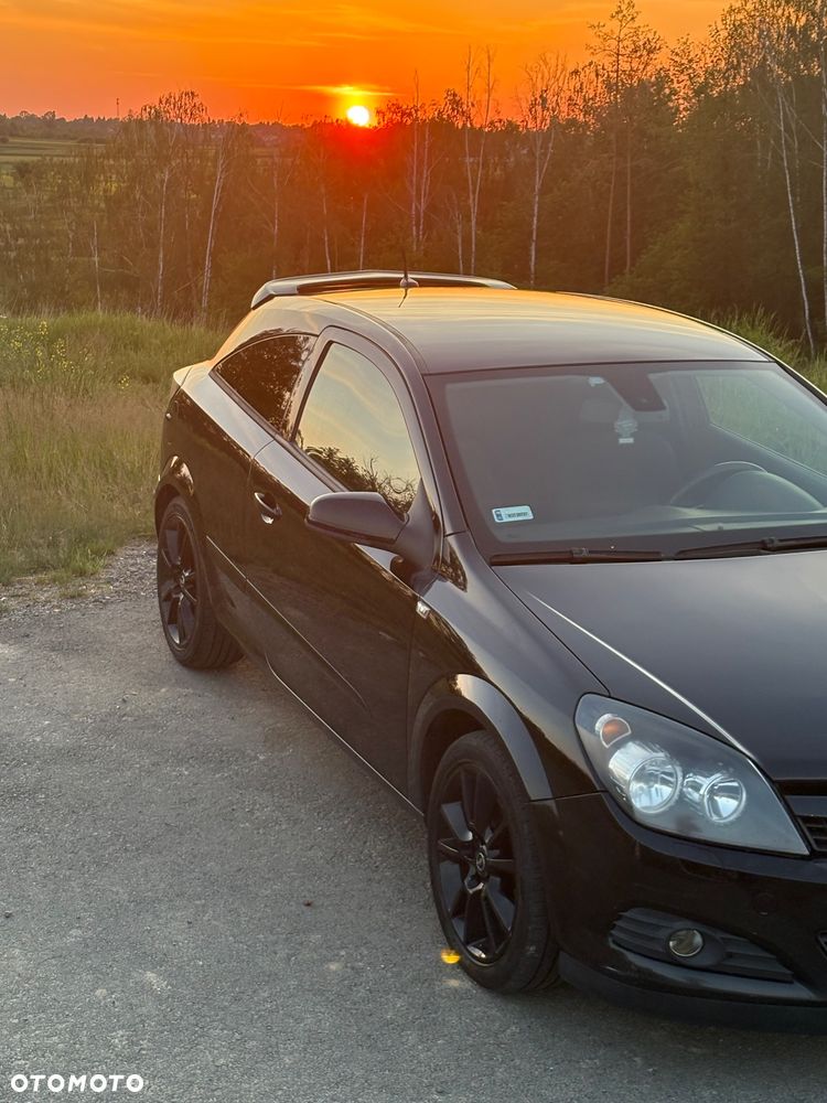 Opel Astra 1.9 CDTI Cosmo - 3