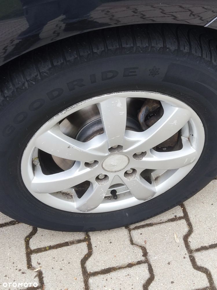 Kia Venga 1.4 CRDi S - 17