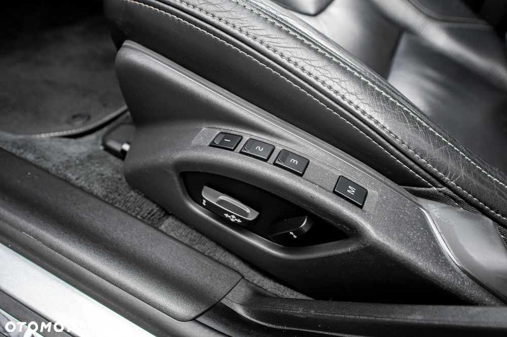 Volvo V60 T3 Geartronic Powershift RDesign - 29