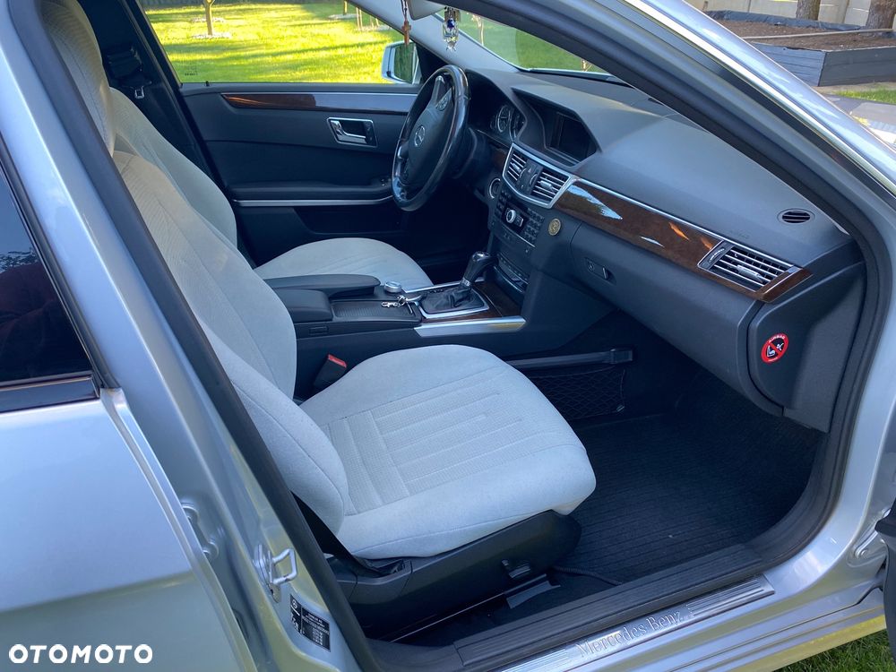 Mercedes-Benz Klasa E 220 CDI 7G-TRONIC Elegance - 7