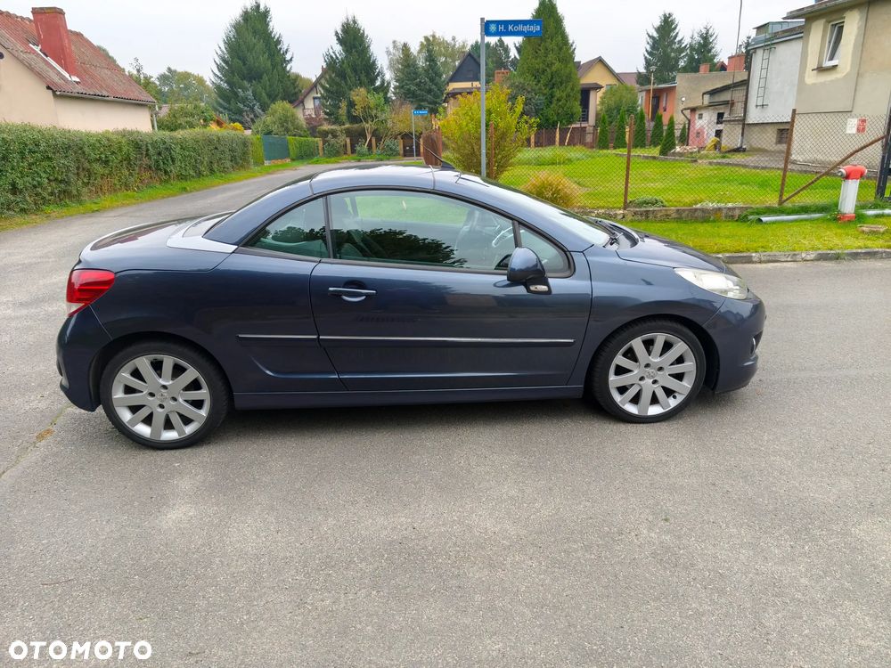 Peugeot 207 - 12