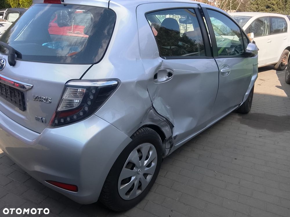 Toyota Yaris 1.5 VVT-i Life - 2