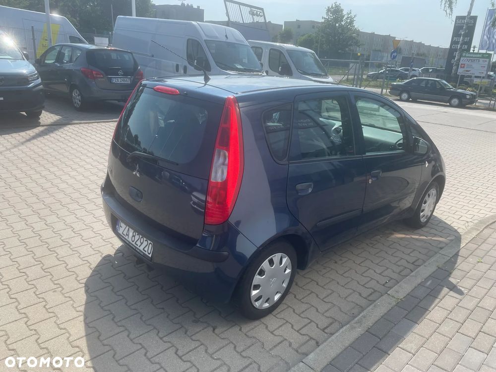 Mitsubishi Colt - 4