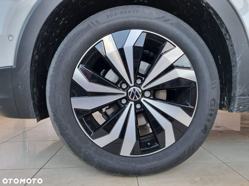 Volkswagen T-Cross - 8