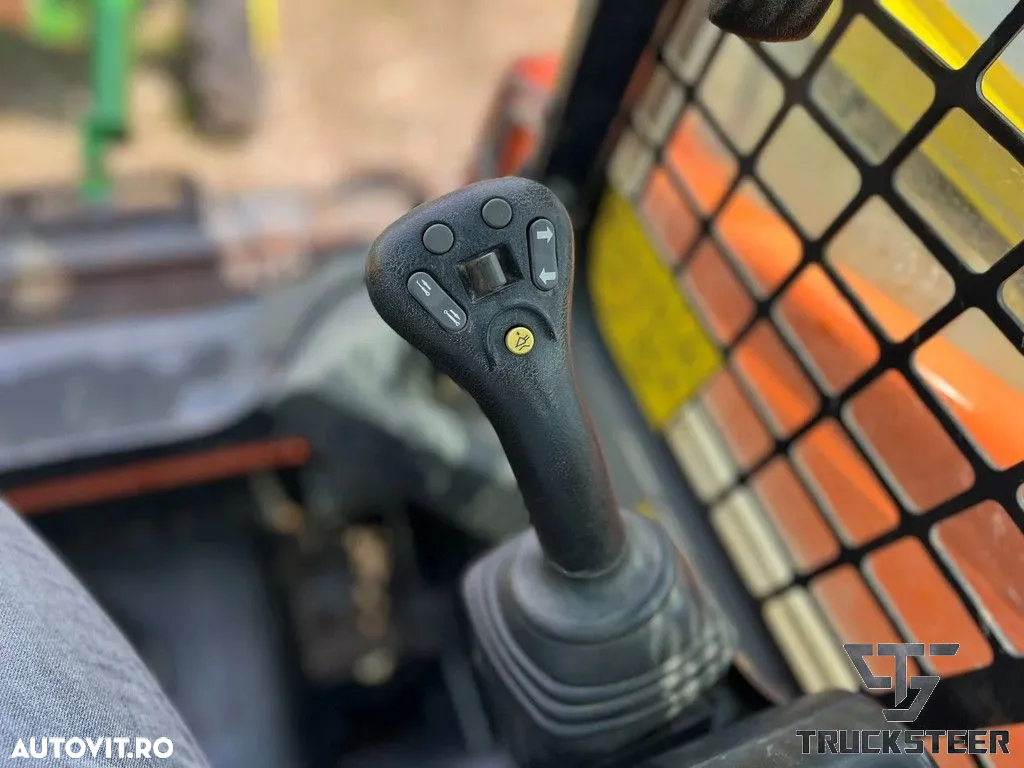 Bobcat S450 - 10